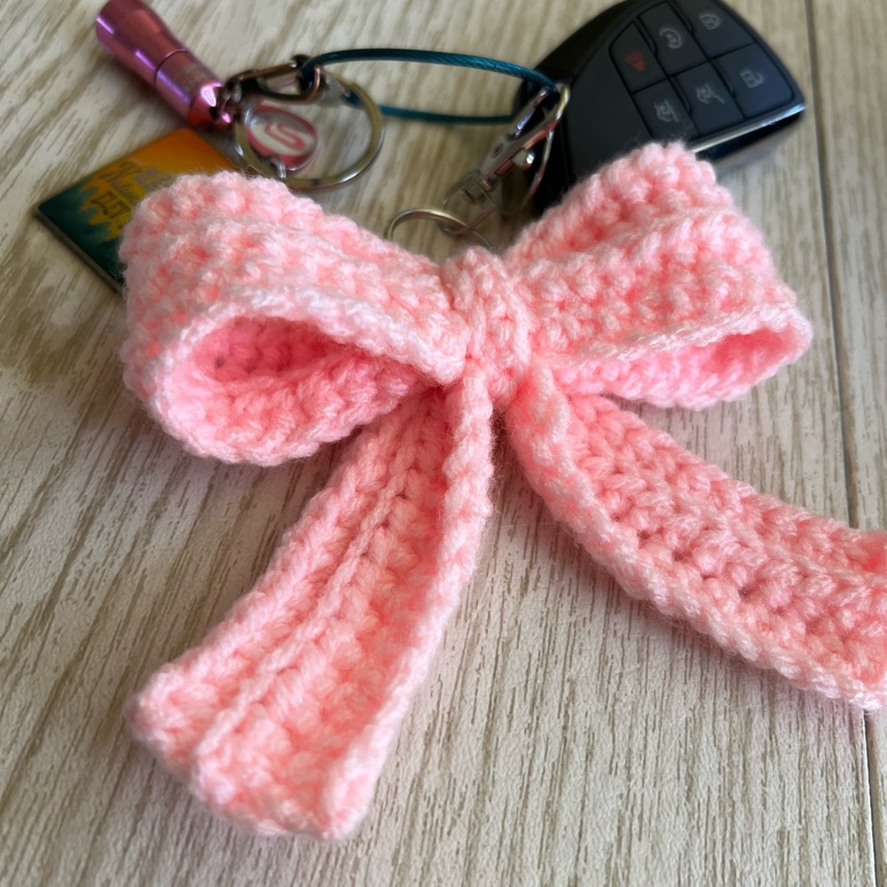 3/$20 Hand Crocheted Big Beautiful Bow Keychain/Bag Charm! - Picture 5 of 12